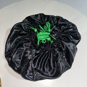 Reversible Black and Green Satin Hair Bonnet